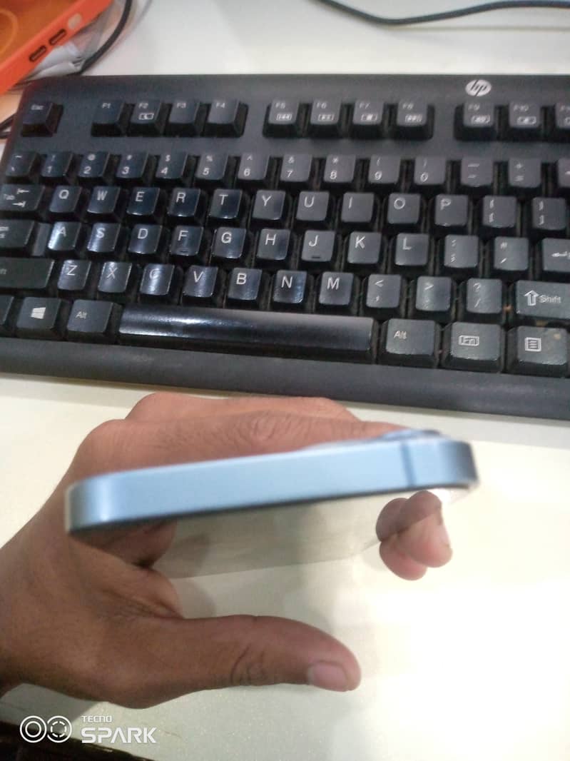 Apple iPhone 14 3