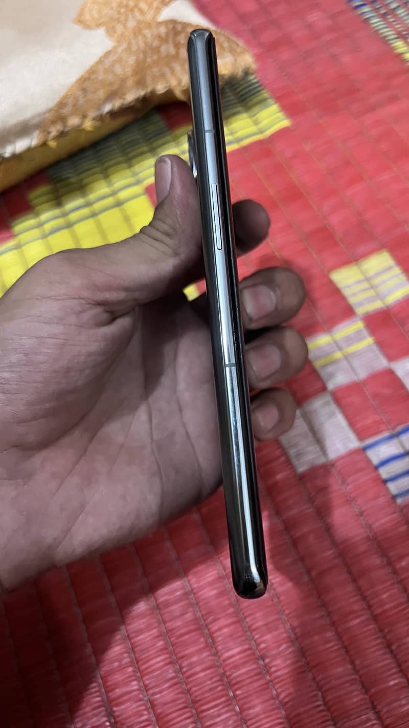 One Plus 11 4