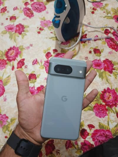 Google Pixel 8