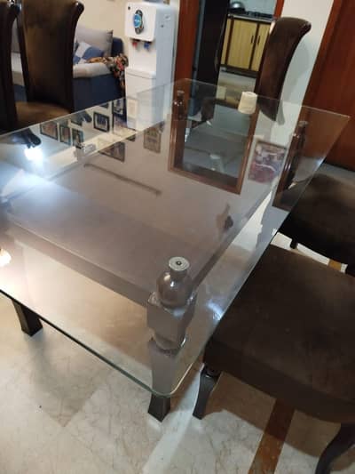 Dinning table with chairs (6 persons)