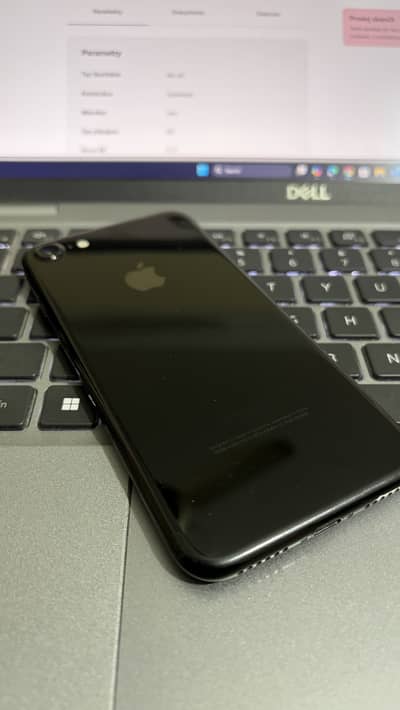 Apple iPhone 7