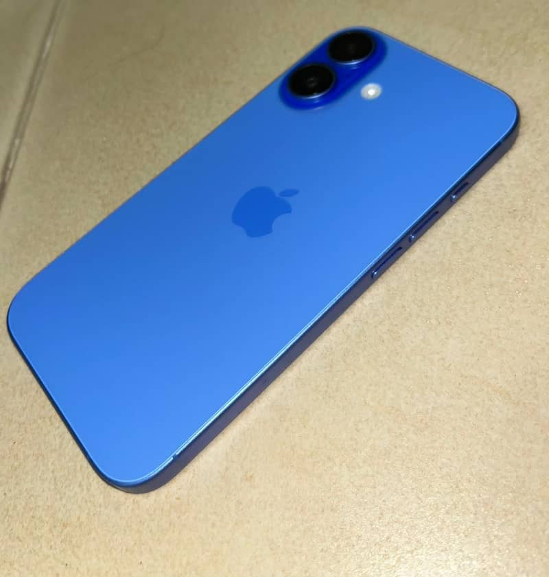 iPhone 16 with Box 0