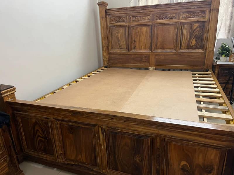 mutual wooden bed 1