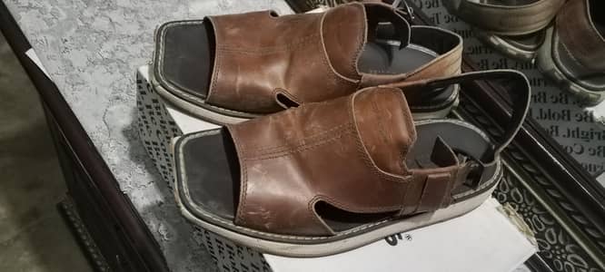 sandal hushpuppies