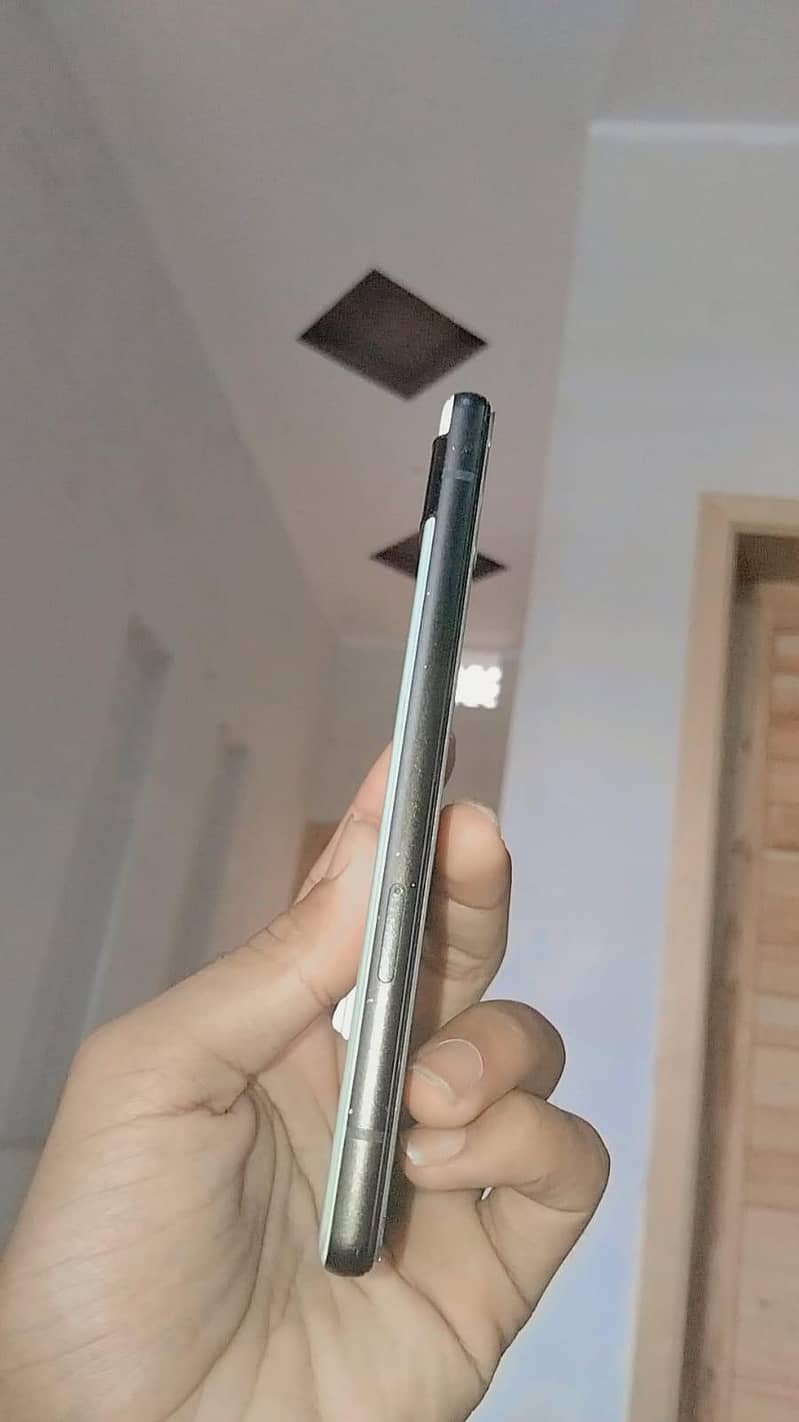 Google Pixel 6a 1
