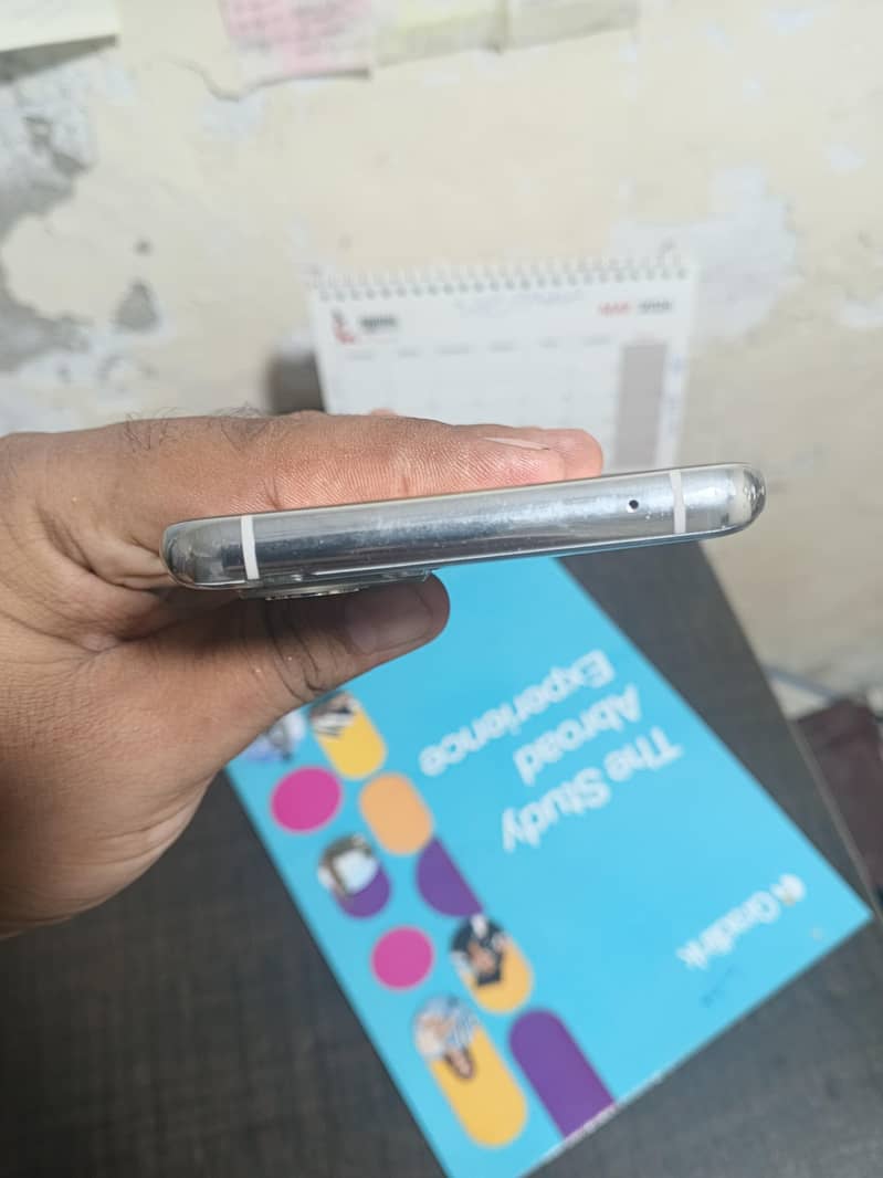 One Plus 9 Pro 3