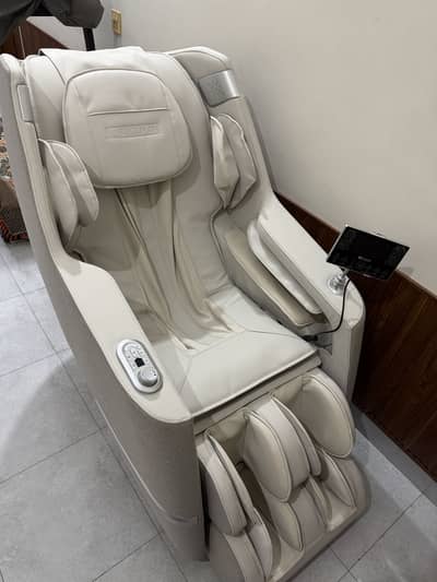 JC Buckman Massage Chair