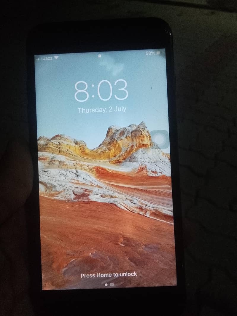 Apple iPhone 7 Plus 0