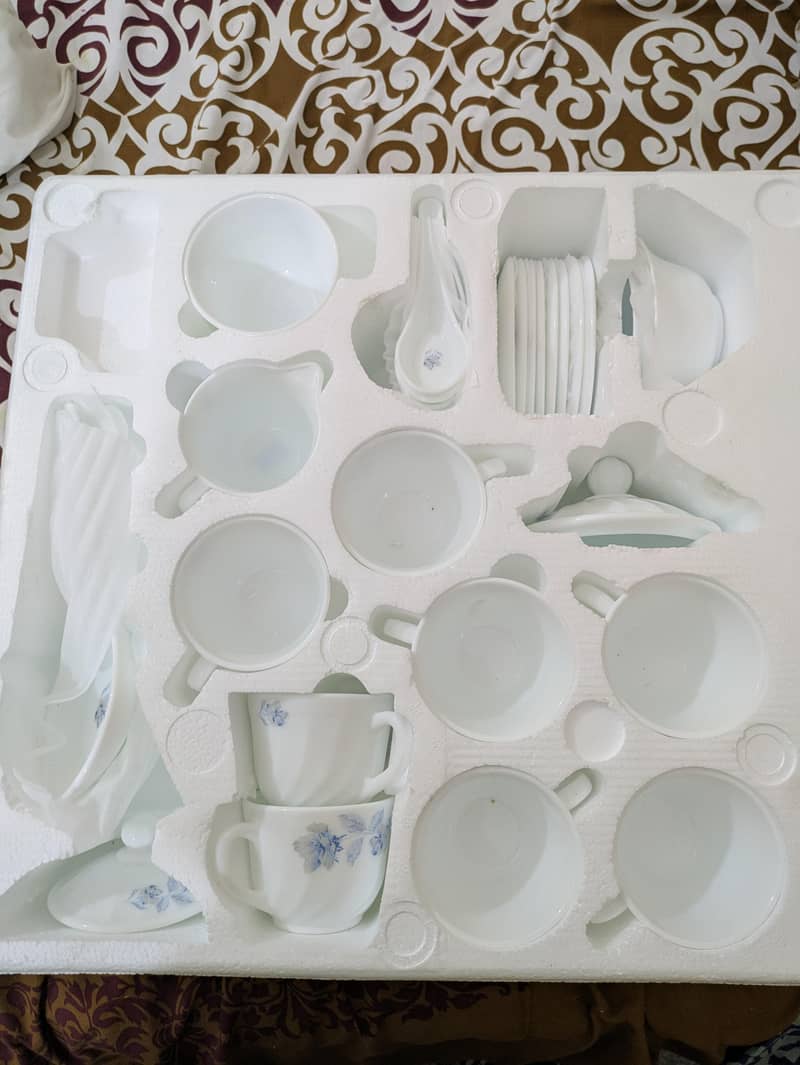 Dinner set 7
