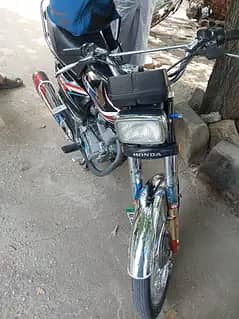 honda 125 2019 demand 130.000 SB Kuch ok ha biomatric b sath Mily ge