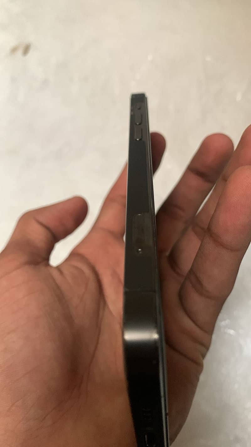 iPhone 12 Pro 0