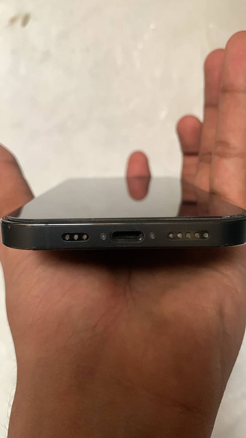 iPhone 12 Pro 1