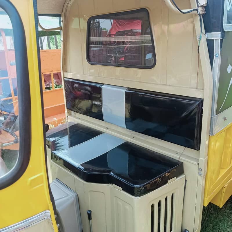 Loader Rickshaw 3