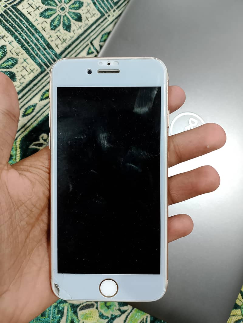 Apple iPhone 8 1