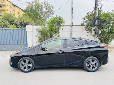 Toyota Prius 2015