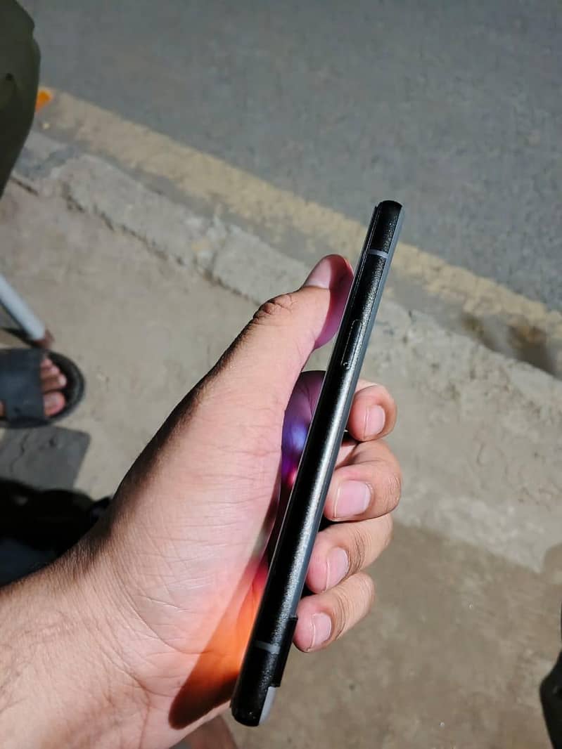 Google Pixel 6a 1