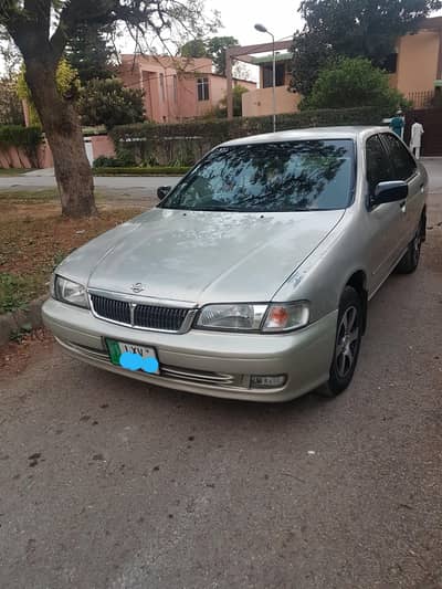 Nissan Sunny 2000