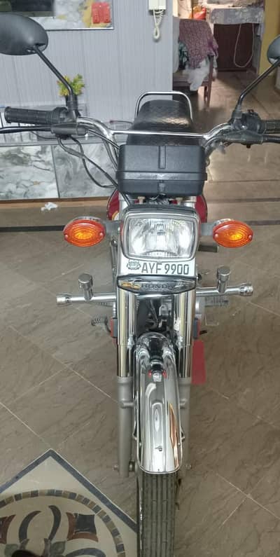HONDA 125 Especial Eddition