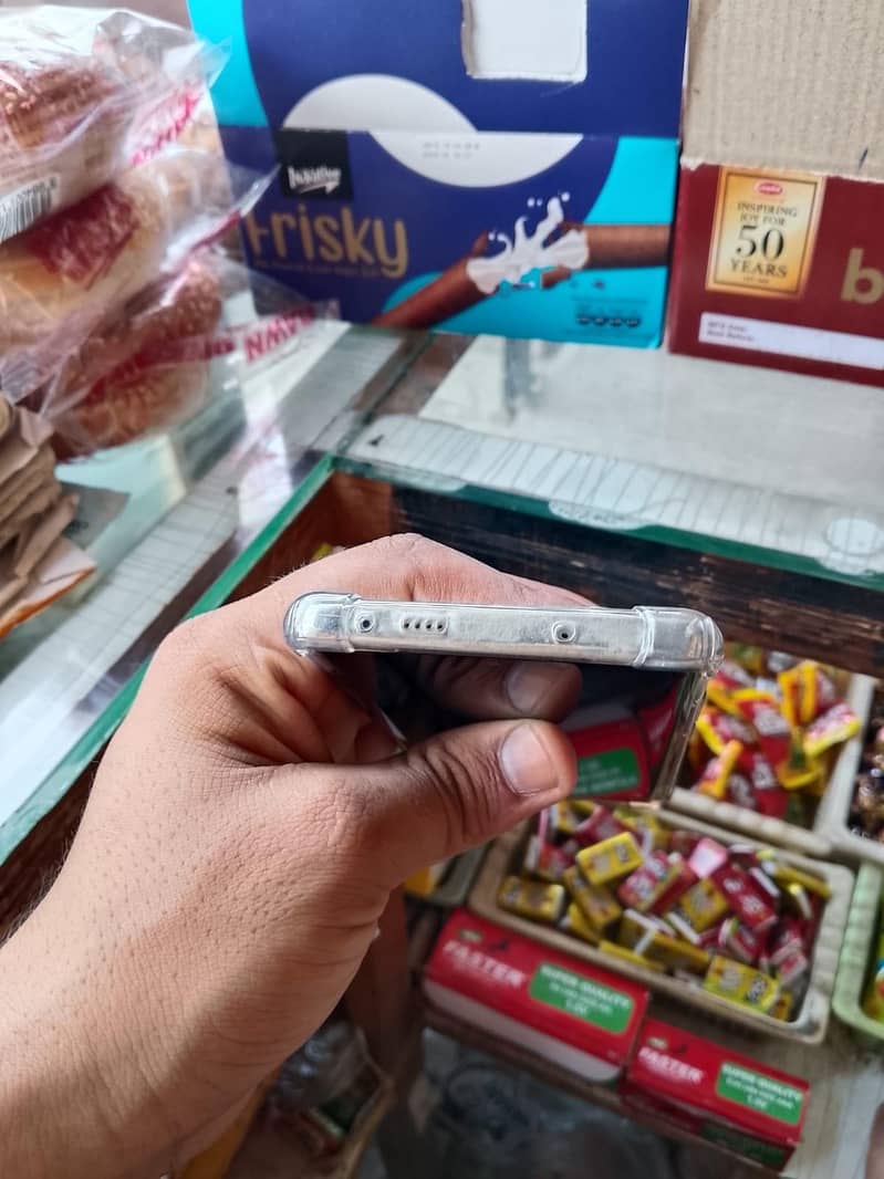 Tecno CAMON 40 Pro 4