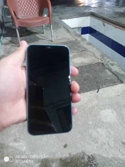 Apple iPhone XR