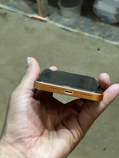 Apple iPhone XR converter 17pro max