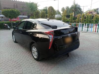 Toyota Prius 2015
