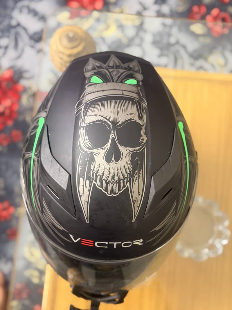 Vector helmat original 4