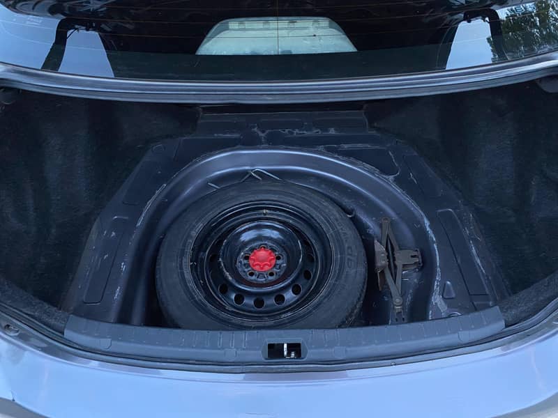Corolla 12