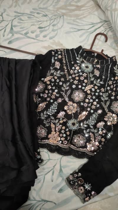 black saree full sleeve blouse excellent fabric