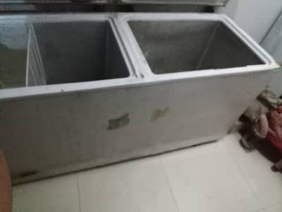 Dawlence freezer 2 in one for sale