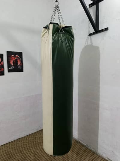 5ft premium Heavy Boxing Bag (65KG) Complete Set + Gloves + Wraps