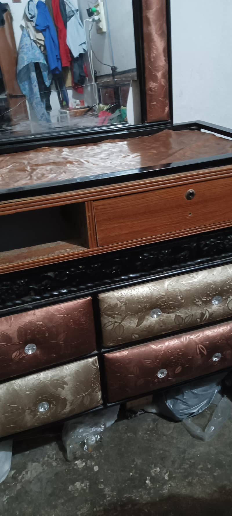 dressing table 3