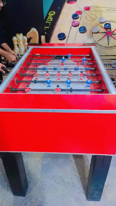 Full Size Foosball Table – Excellent Condition / Hand Ball