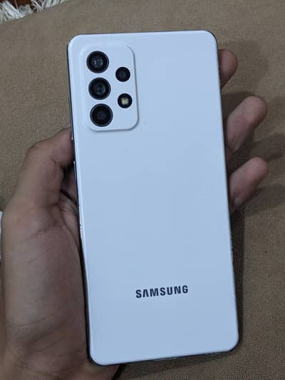SAMSUNG A52 (WITH BOX)