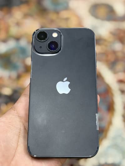 Apple iPhone 13