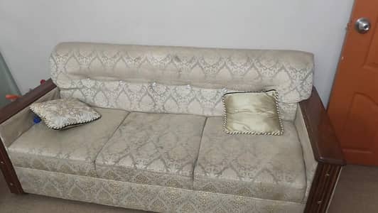 7 seater sofa For Sales shaemam ki woods