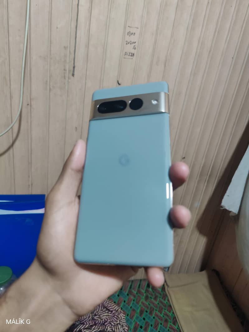 Google Pixel 7 Pro 4