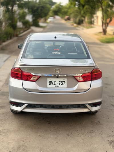 Honda City 1.2 CVT Automatic 2022 1st Owner