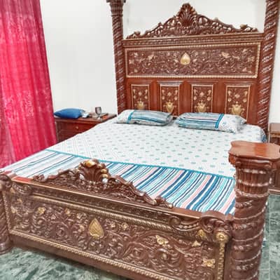 Chinioti King Size Bed with 2 Matching Side Tables for Sale