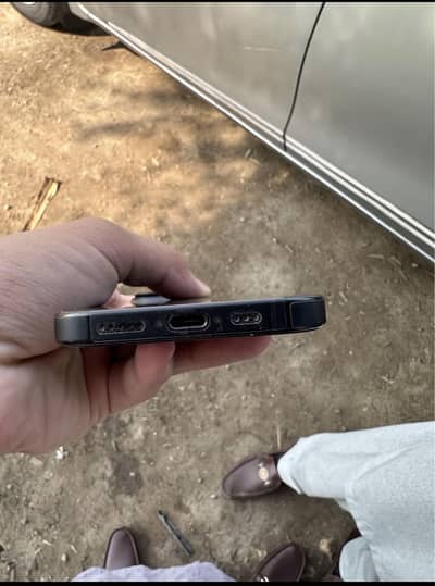 iPhone 16 pro Factoy unlock 128 gb