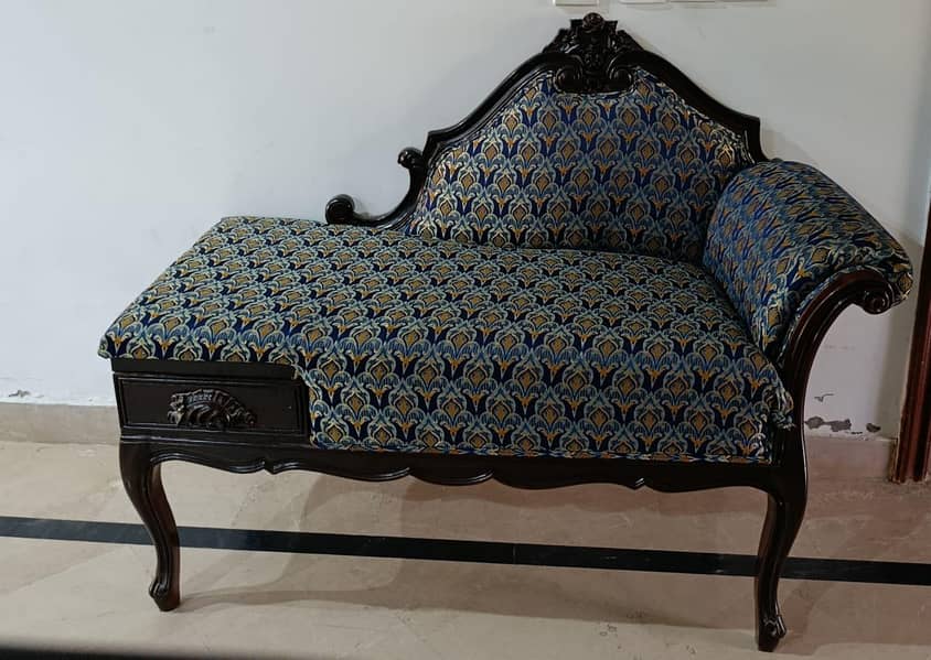 Solid wood console 18k 1