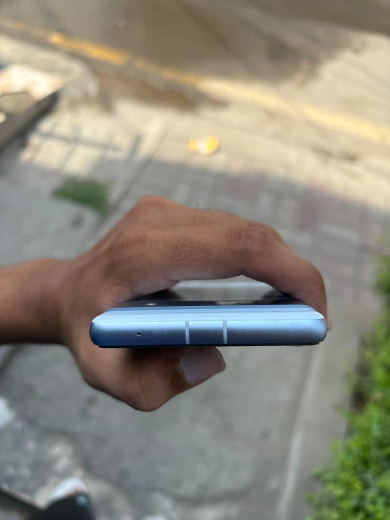 Google Pixel 7a 2