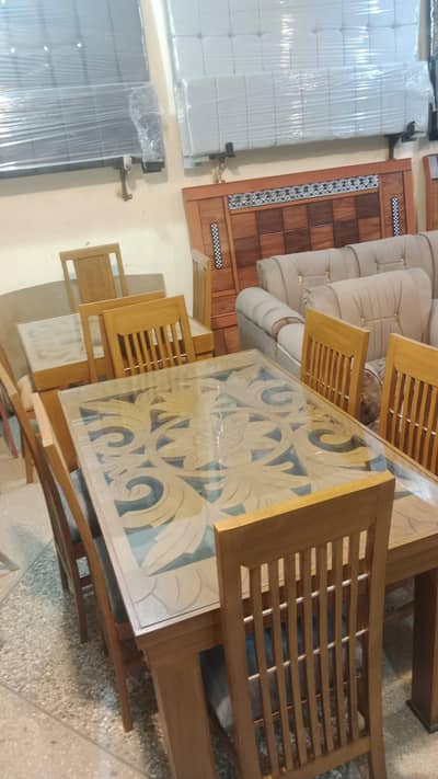 DINING TABLE FOR 6 PEOPLE