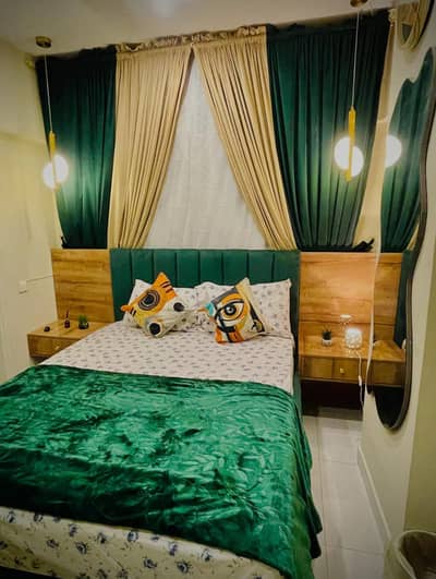 One bedroom apartment per day available Gulbug green Islamabad lukurya furnished apartment per day
