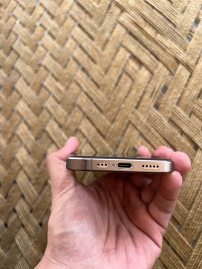 Apple iPhone 16 Pro 03270727014