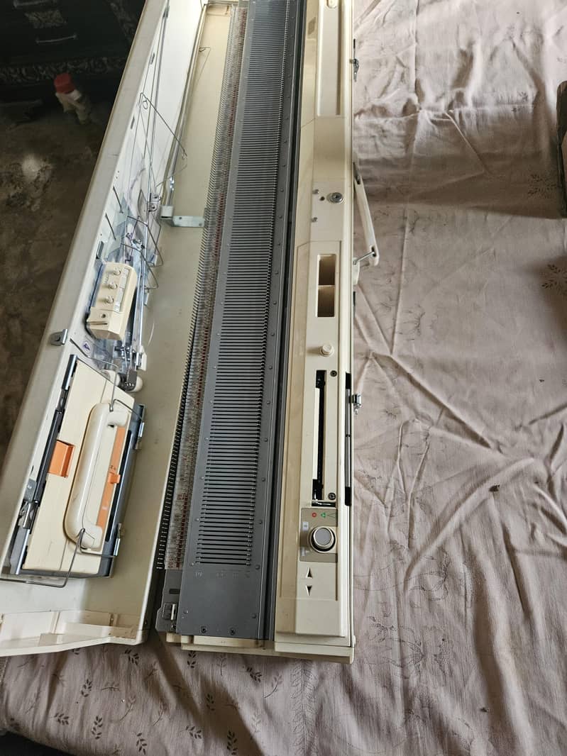 knitting machine 0