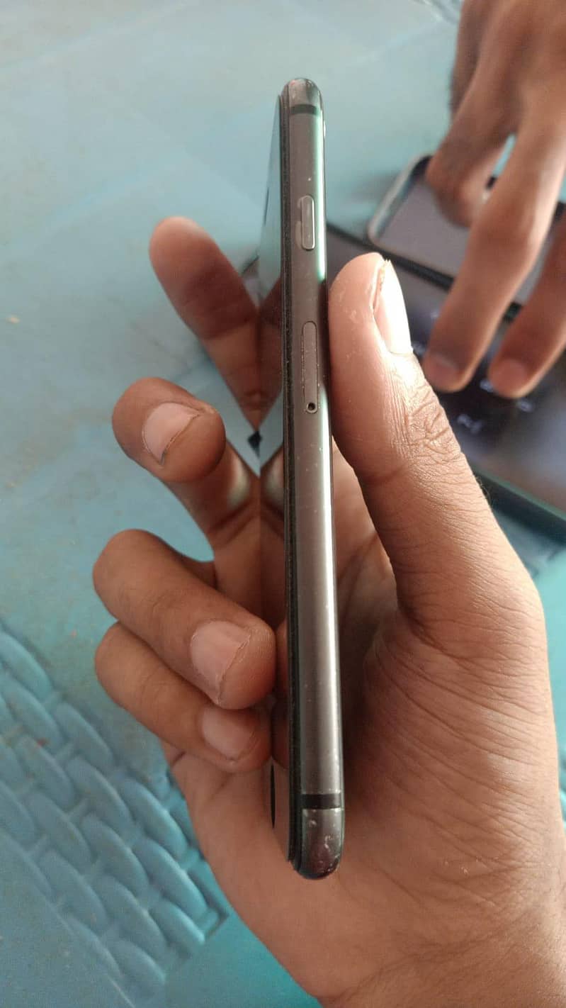 Apple iPhone 8 2