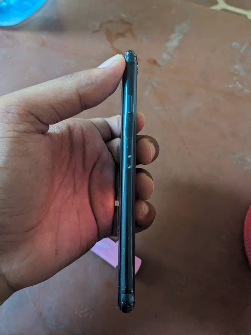 Apple iPhone SE 4