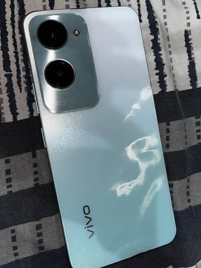 Vivo Y18