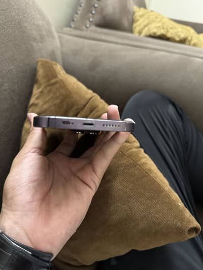 Iphone 14 pro max deep purple